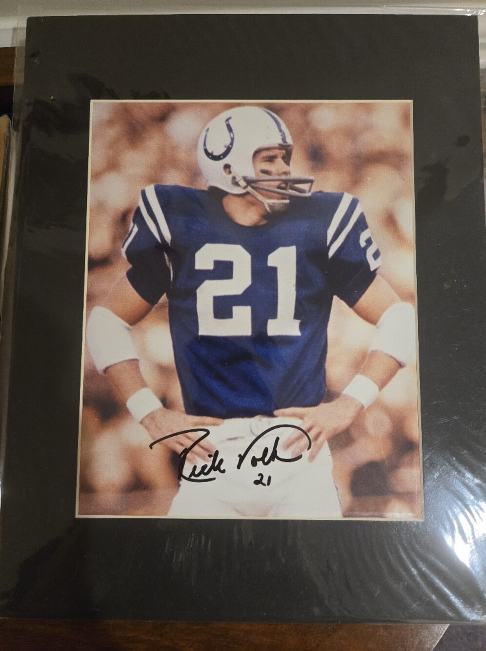 Autograph Baltimore Colts Rick Volk Autographed Picture Matted